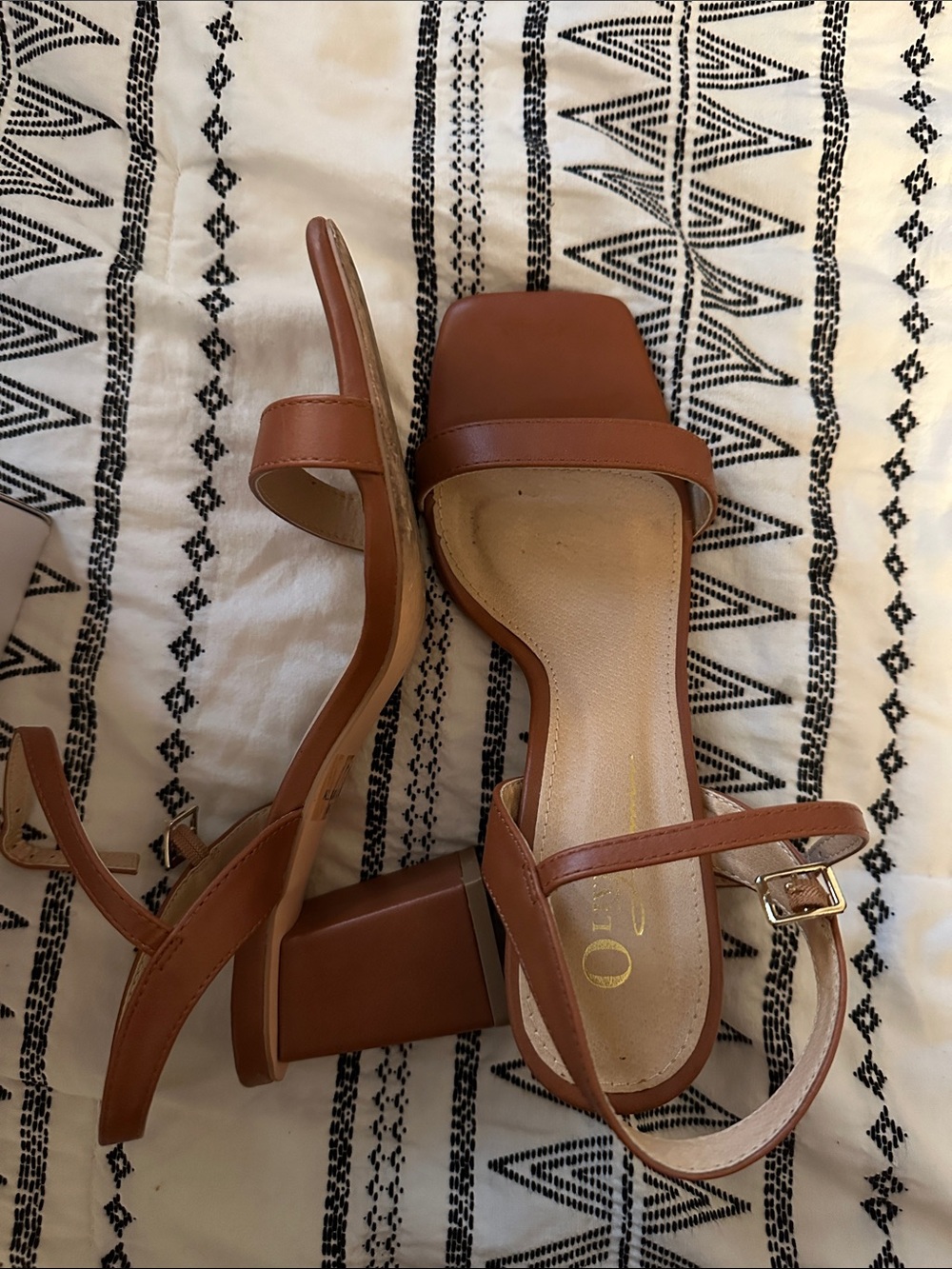 Women’s Tan Block Heel Sandals with Ankle Strap